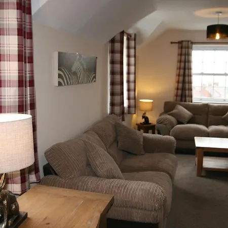 Hawthorn In Crayke Yo61 4te