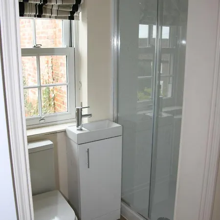 Apartment Hawthorn In Crayke Yo61 4te *