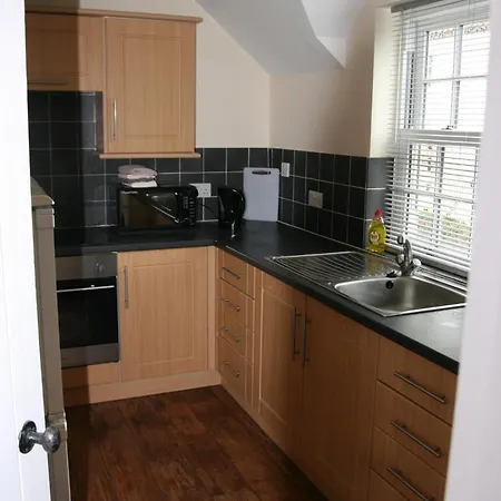 Hawthorn In Crayke Yo61 4te