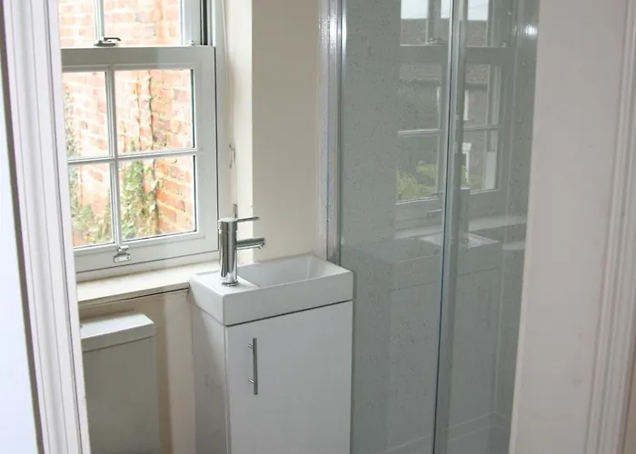 Apartment Hawthorn In Crayke Yo61 4te *