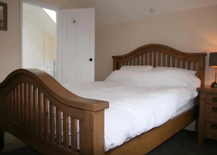 Hawthorn In Crayke Yo61 4te